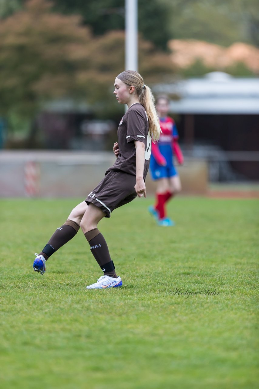 Bild 78 - wCJ VfL Pinneberg3 - St.Pauli : Ergebnis: 2:1